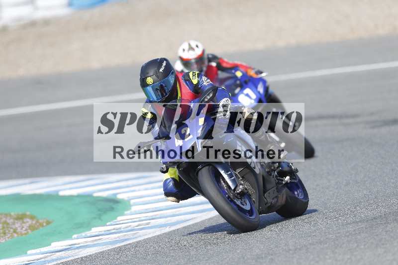 /02 28.-31.01.2025 Moto Center Thun Jerez/gruen-green/42